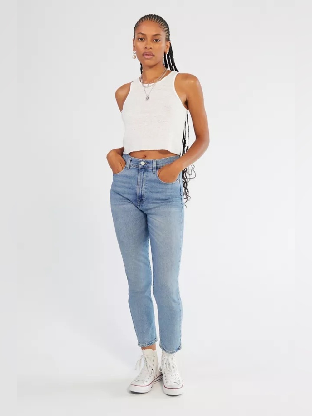 BDG Urban Outfitters size 29 Girlfriend Jean High-Rise Light wash Straight Leg